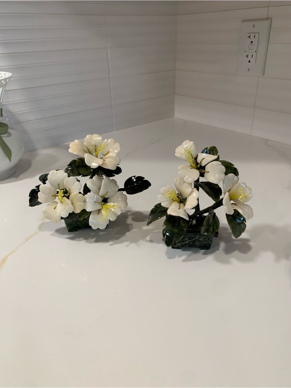 Yuan Feng Agate and Jade Decorative Home Art